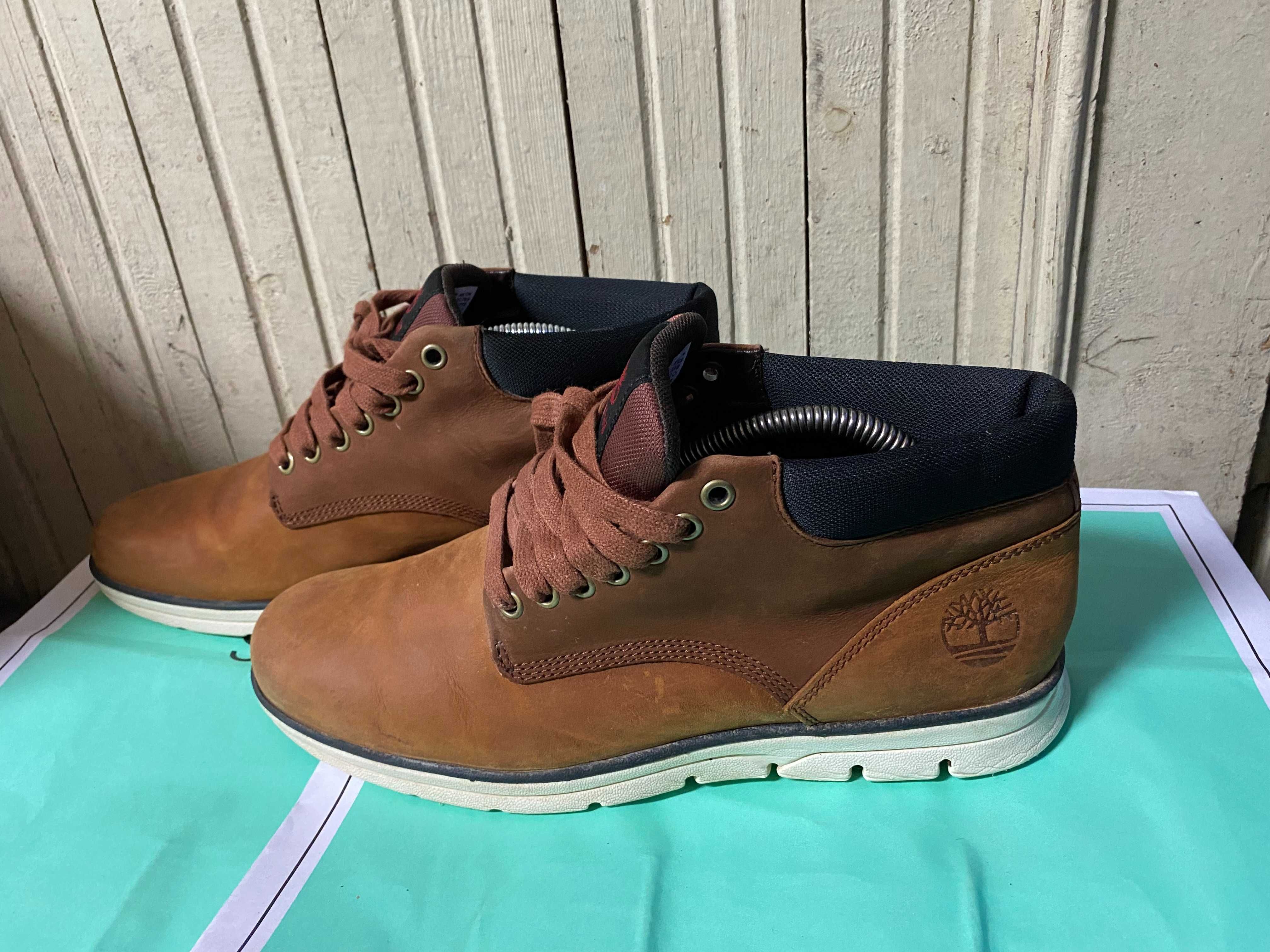 ''Timberland Bradstreet Chukka''оригинални боти 43 номер