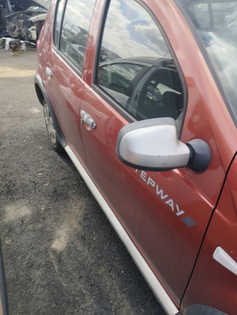 Ușa spate stânga dreapta Dacia Sandero