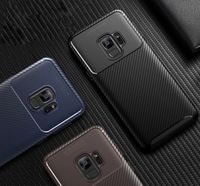 Husa Din Silicon Carbon Neagra Stripe Case - Samsung S9 S9 Plus