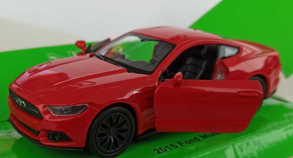 Macheta Ford Mustang GT 2015 - Welly 1/36