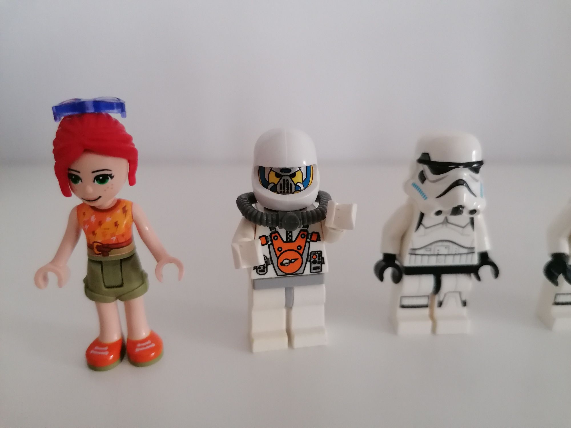 Figurine Lego originale - 8 bucăți