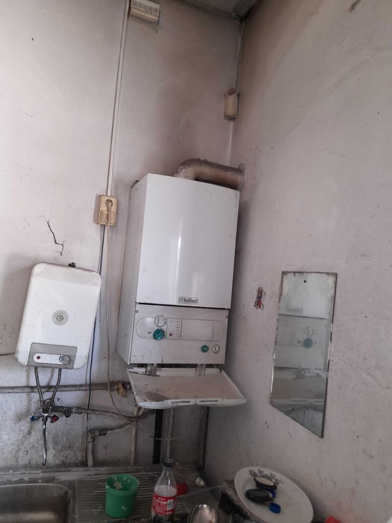 Продава се Промишлена сграда в София, Военна рампа - 1630 кв.м за 393 €/кв.м - Снимка #11