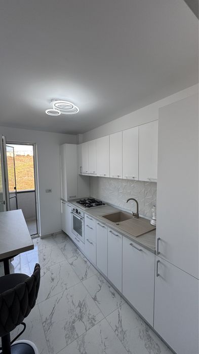 Inchiriez apartament nou in Visani,prima inchiriere