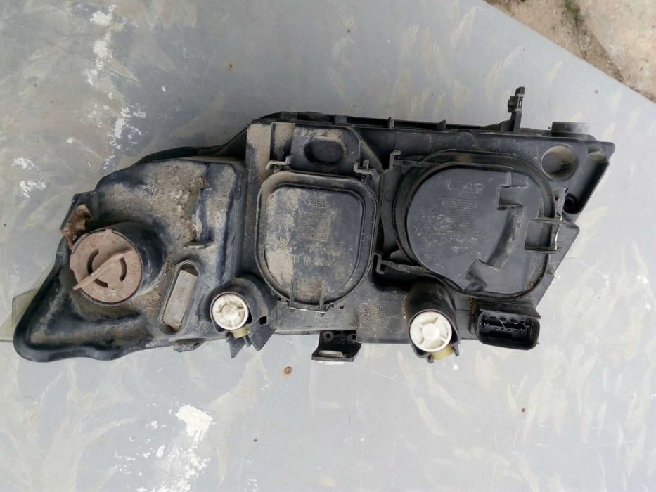 Фар за БМВ първа серия