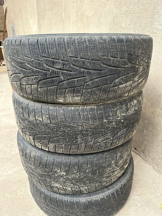 Зимние шины 215/55/r17