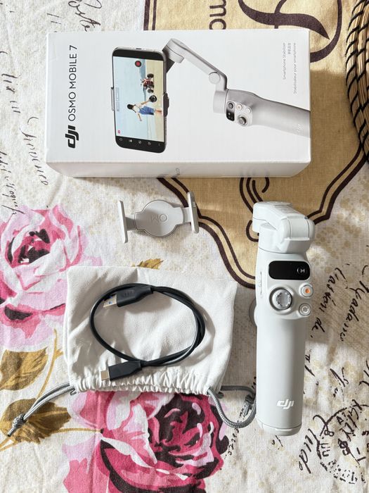 DJI Osmo Mobile 7