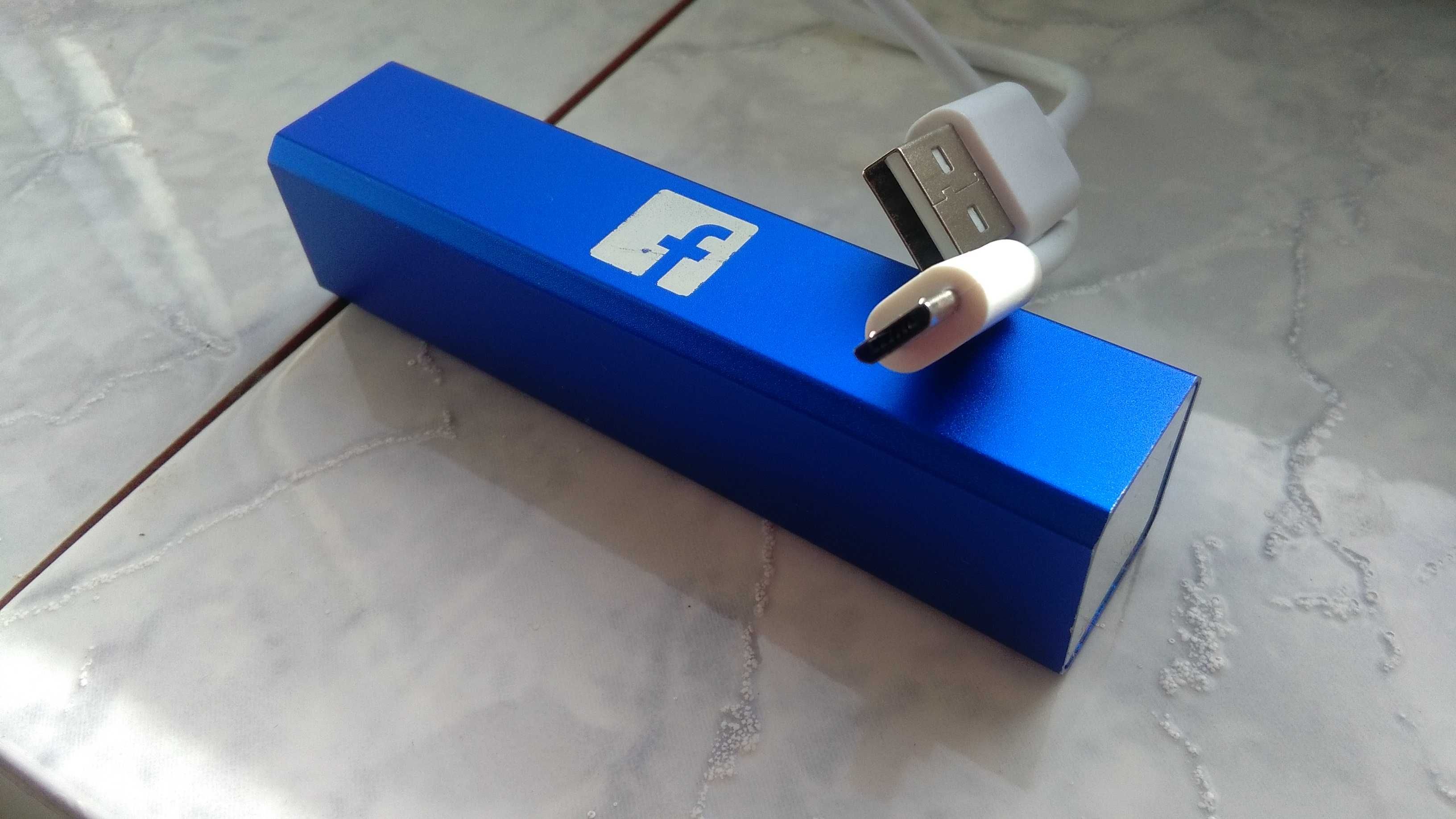 Baterie externa_Power Bank_2200 mAh_Logo Facebook+Cablu Micro-USB
 2.0