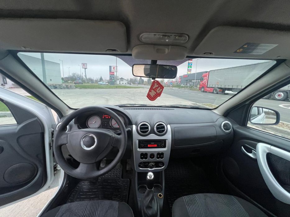Dacia Logan, model Lureate  Eur 5