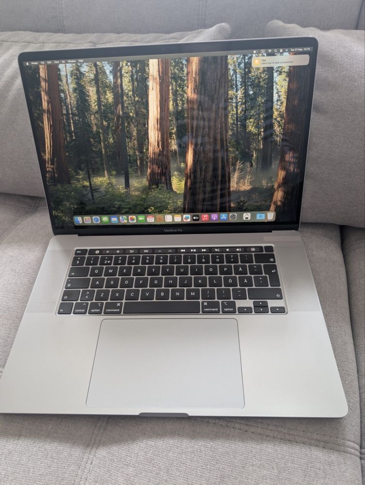 APPLE MACBOOK PRO 16 i9 64gb 1tb rx5500m 4gb