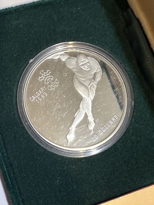 Канадски долар Galagary 1988