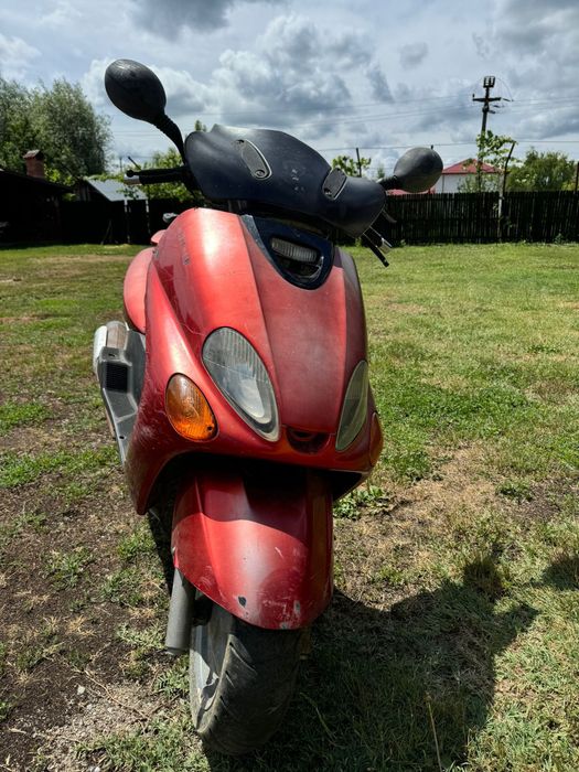 Vand scuter Yamaha, inmatriculat, 125 cc