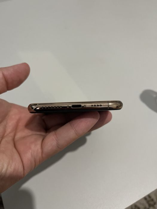 Iphone xs max 64 gb gold