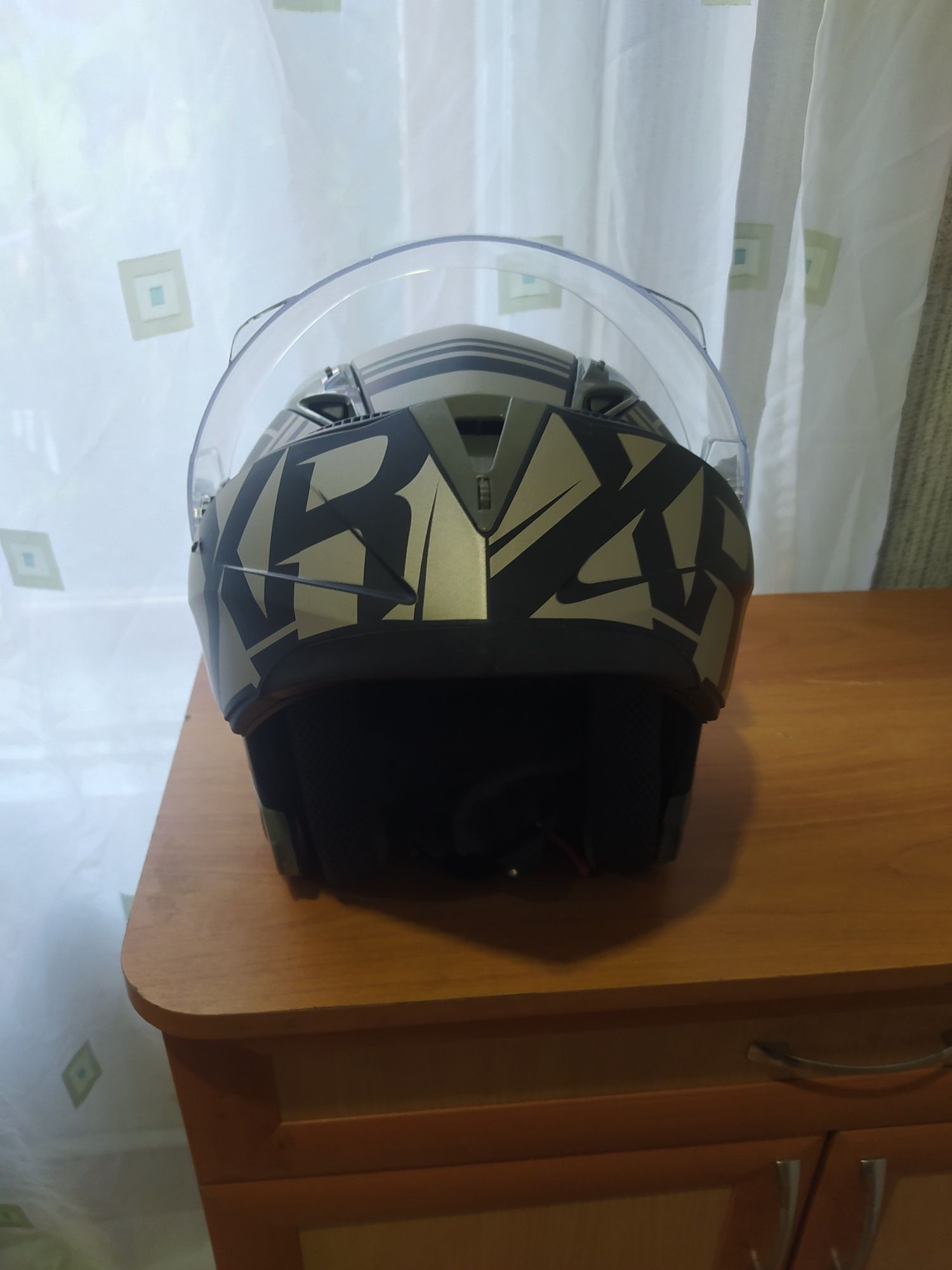Срочно продам шлем