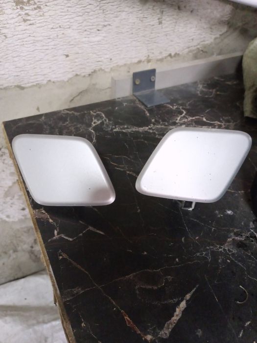 Продам заглушки на Ниссан Мурано z50 в хорошем состоянии как новые