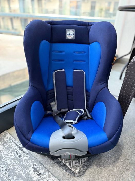 Scaun auto 9-18 kg, ca nou