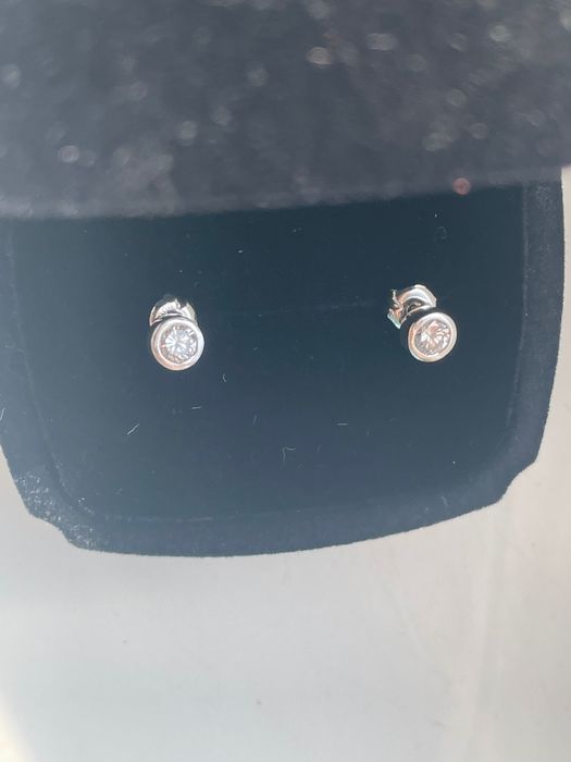 Cercei din platina cu diamante naturale de 0,30ct