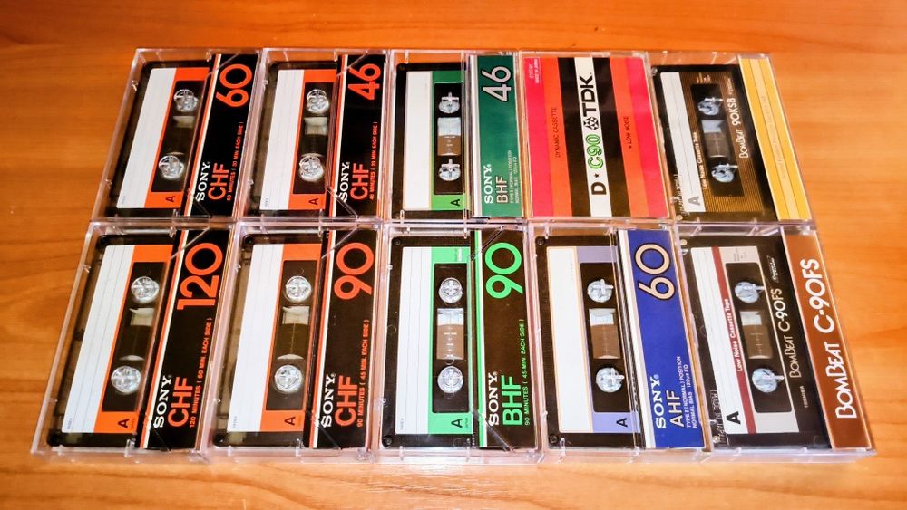 10-Винтажных Аудиокассет с Записями