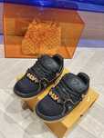 Papuci Louis Vuitton, Calitate Premium, Icarus Brands