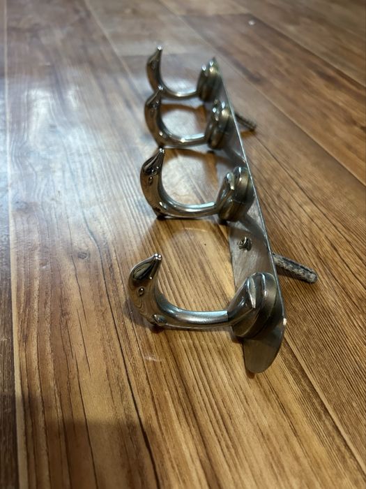 Продам советскую вешалку в форме дельфинов