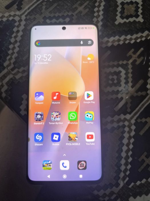 Продам телефон б/у