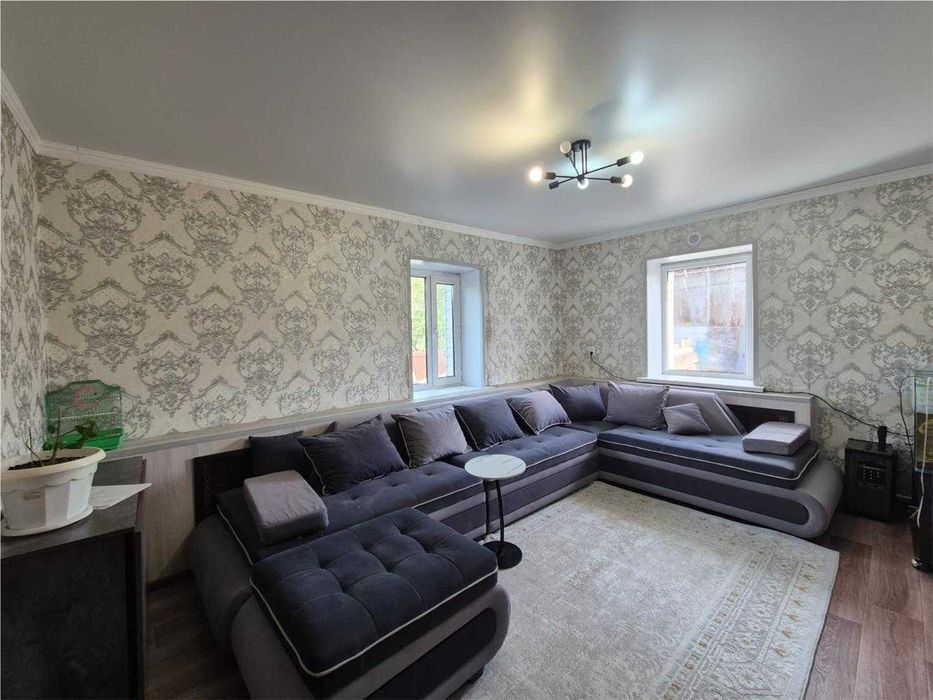 Продам 3 комн жилой дом по ул. Юных Космонавтов