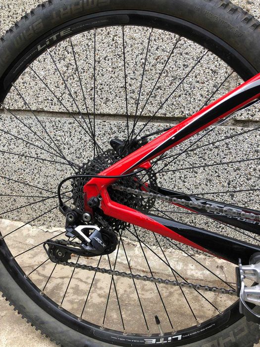 GIANT - 29 карбон