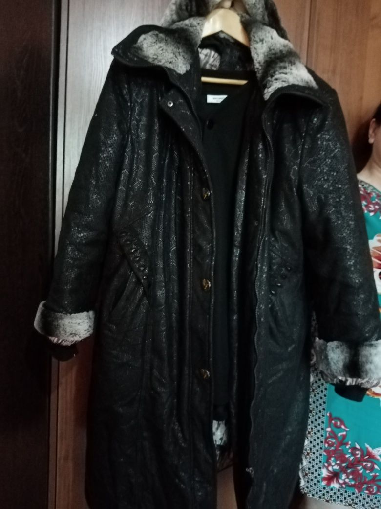 Пальто женское, зимнее