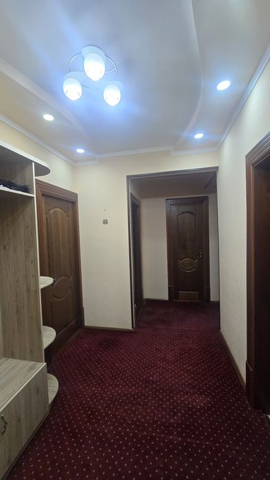 Чилонзор район Ц квартал 4/1/5 банковский. 3*6 балкон