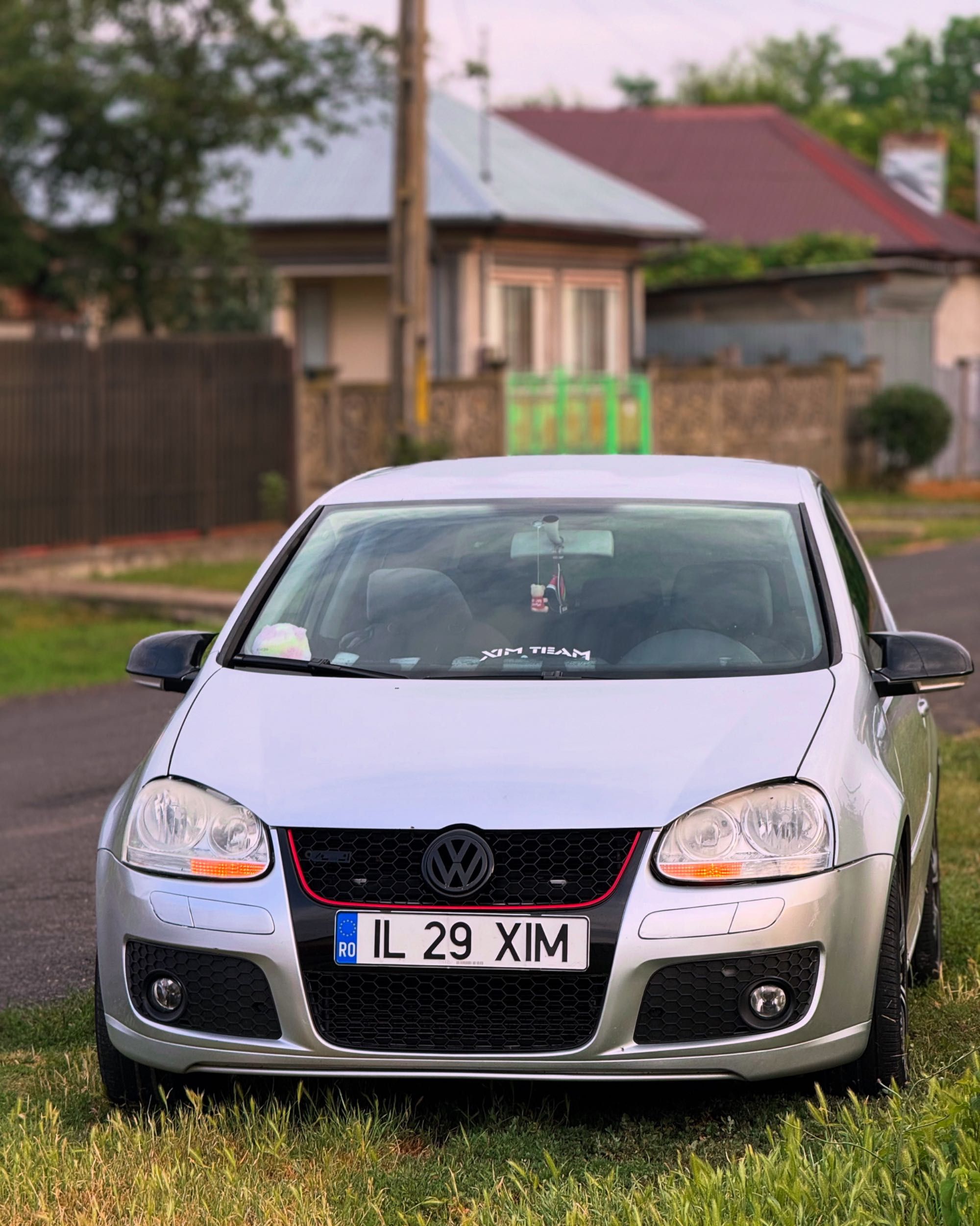 vând vw golf 5 2.0 TDI