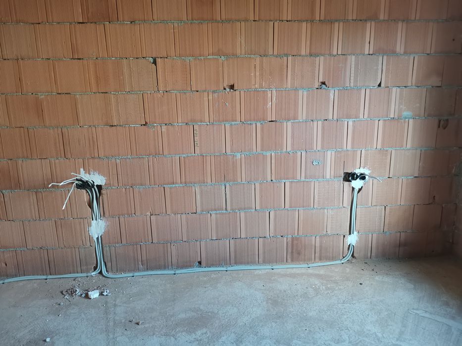 Electrician instalatii electrice/Intervenții instalatii electrice