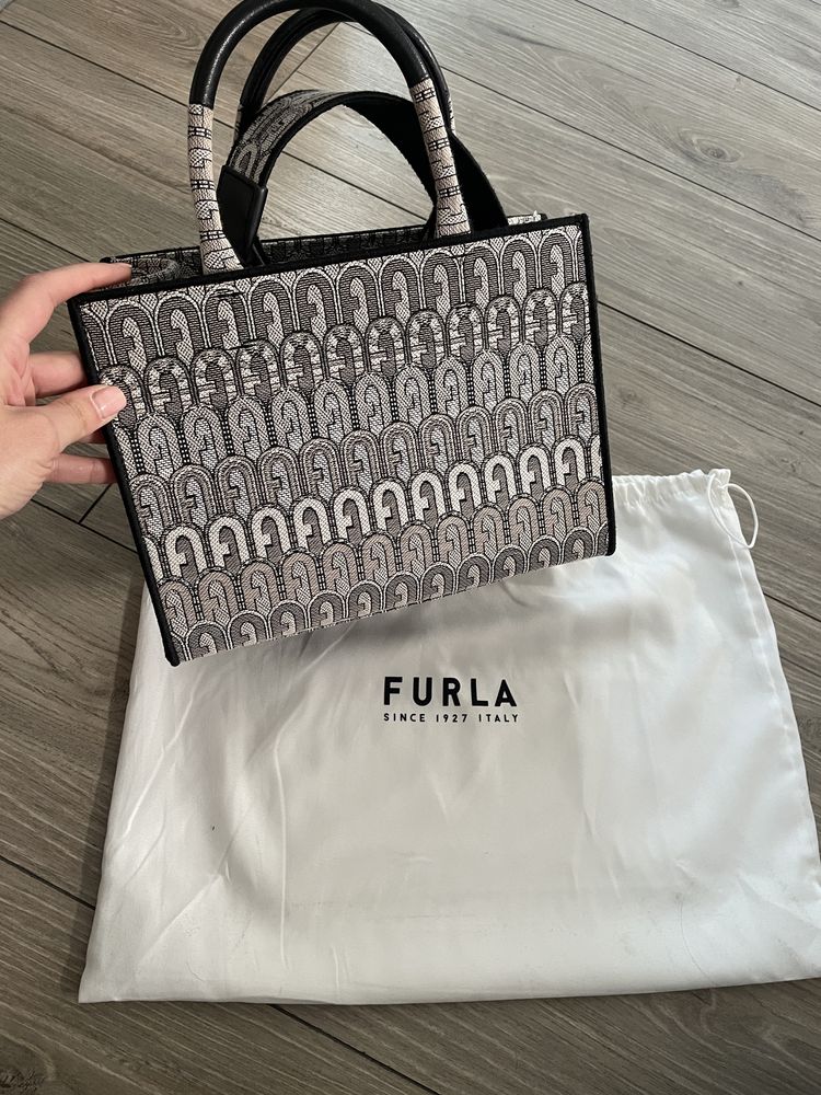 Furla дамска чанта