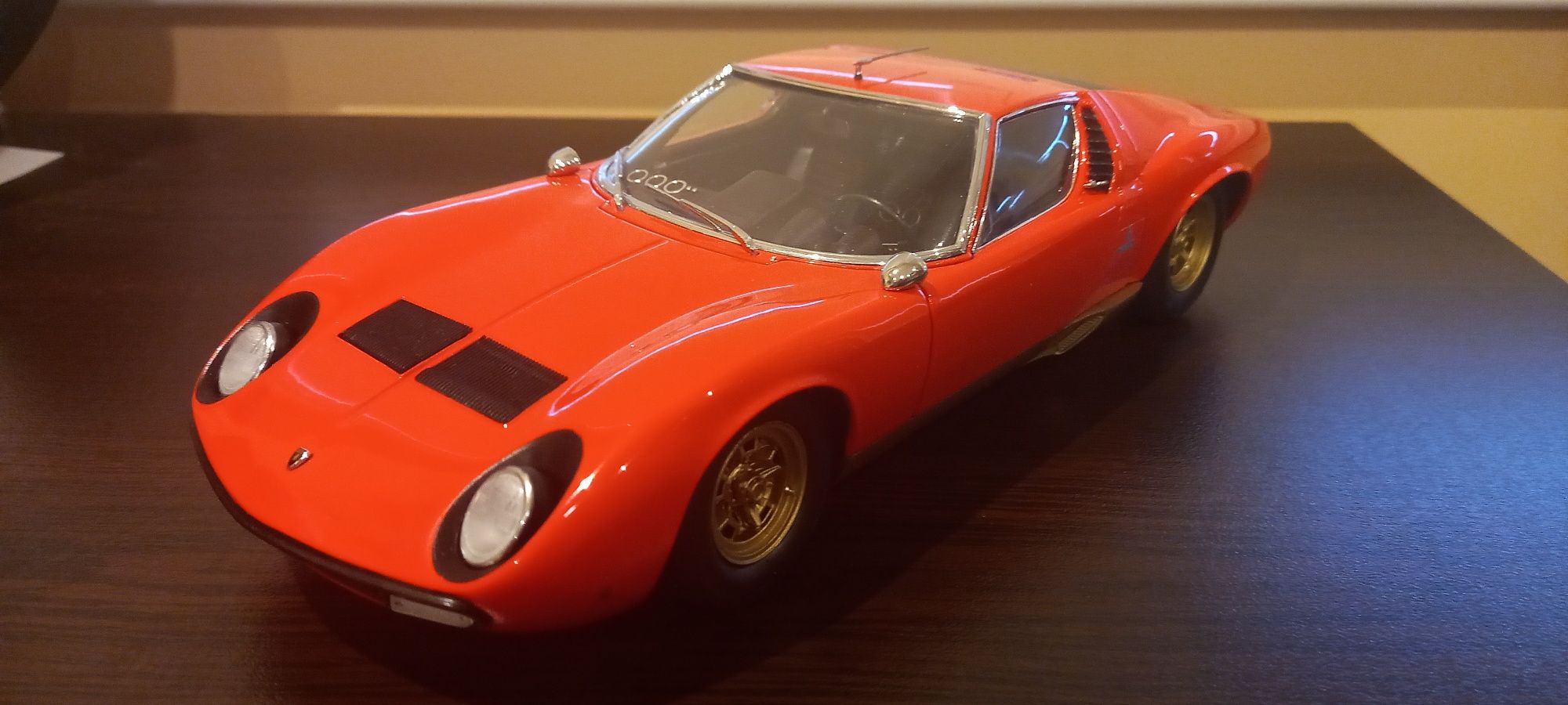 Lamborghi miura kyosho 1:18