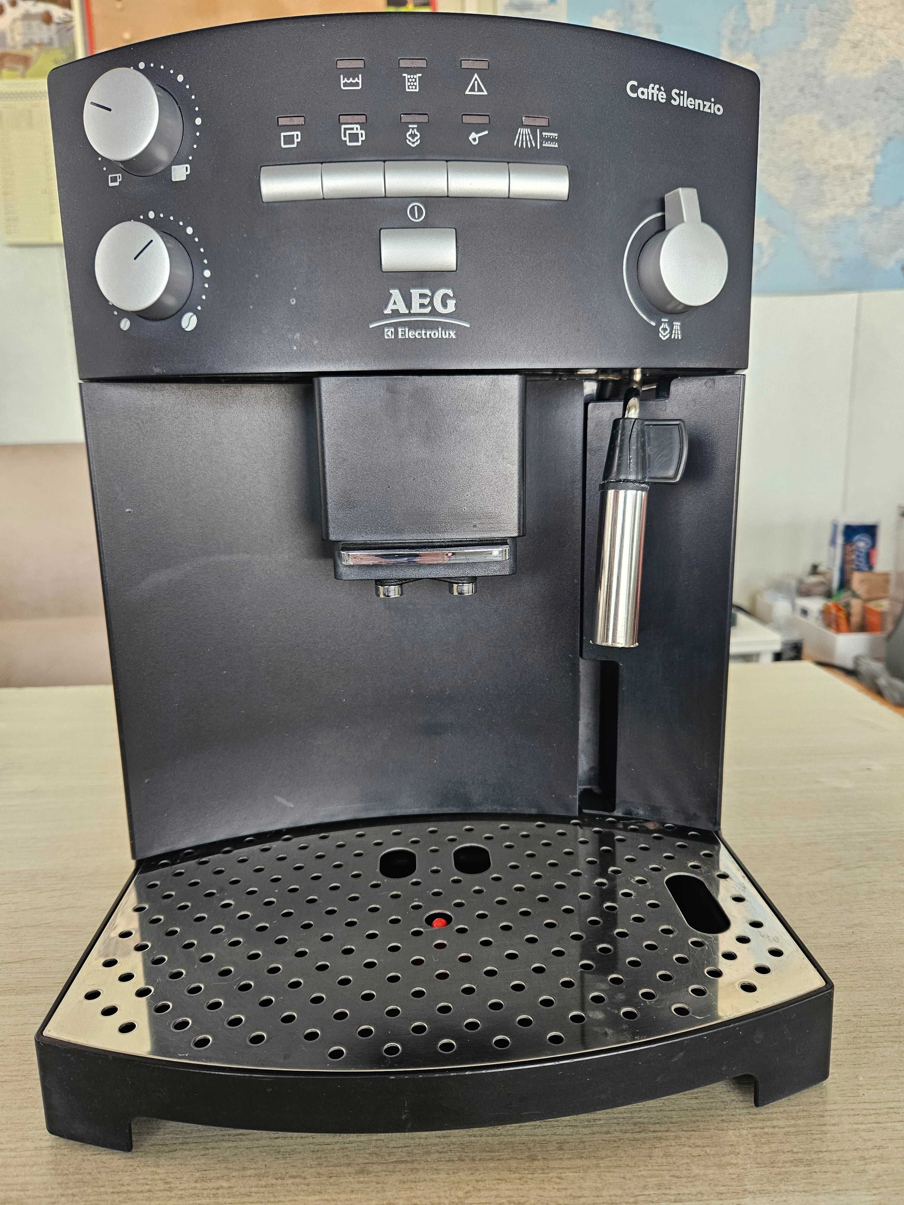 Кафемашина AEG Caffe Silenzio автомат
