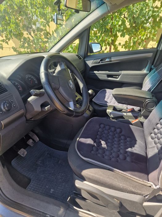 Opel Zafira B 1.8