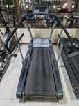 Професионална бягаща пътека с наклон SportsArt Fitness