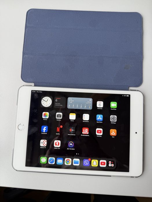 Ipad mini 4 32Gb  без забалежки