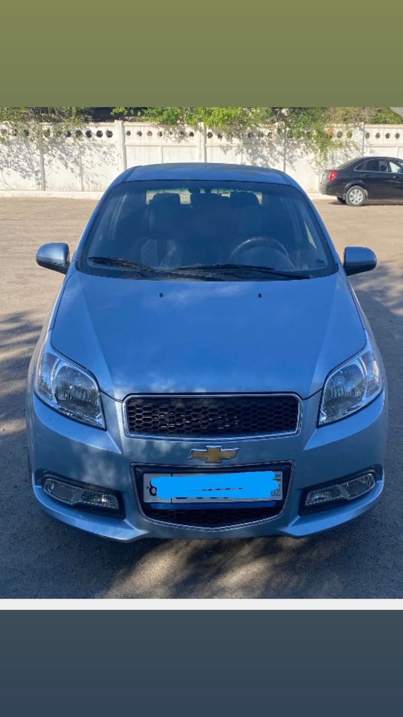 Автомобиль Chevrolet NEXIA -3