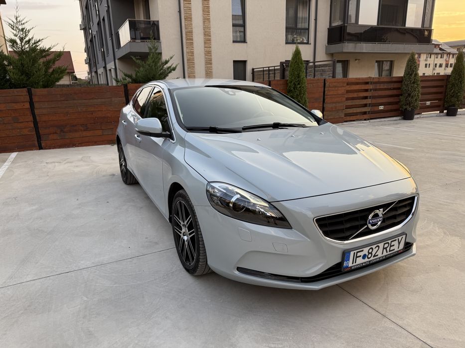 Volvo V40 - 2016