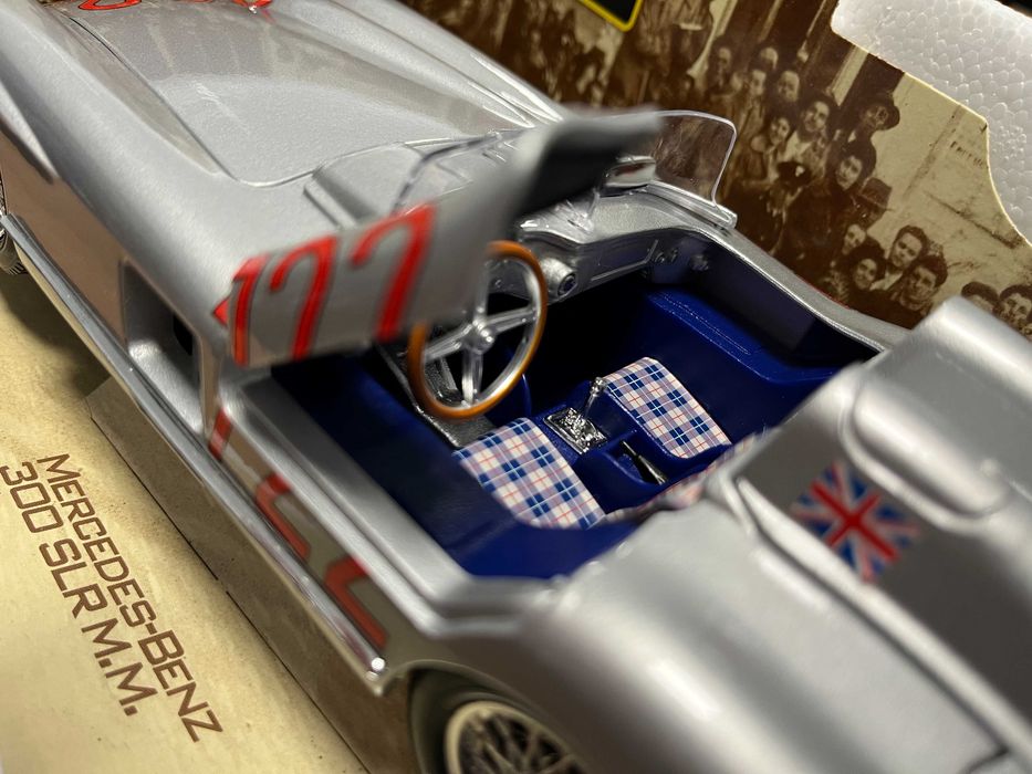 BBURAGO метален колекционерски модел количка MERCEDES-BENZ 300 SLR