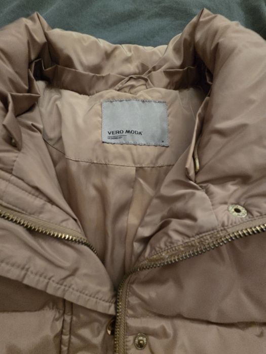 Geaca Vero Moda puf si pene