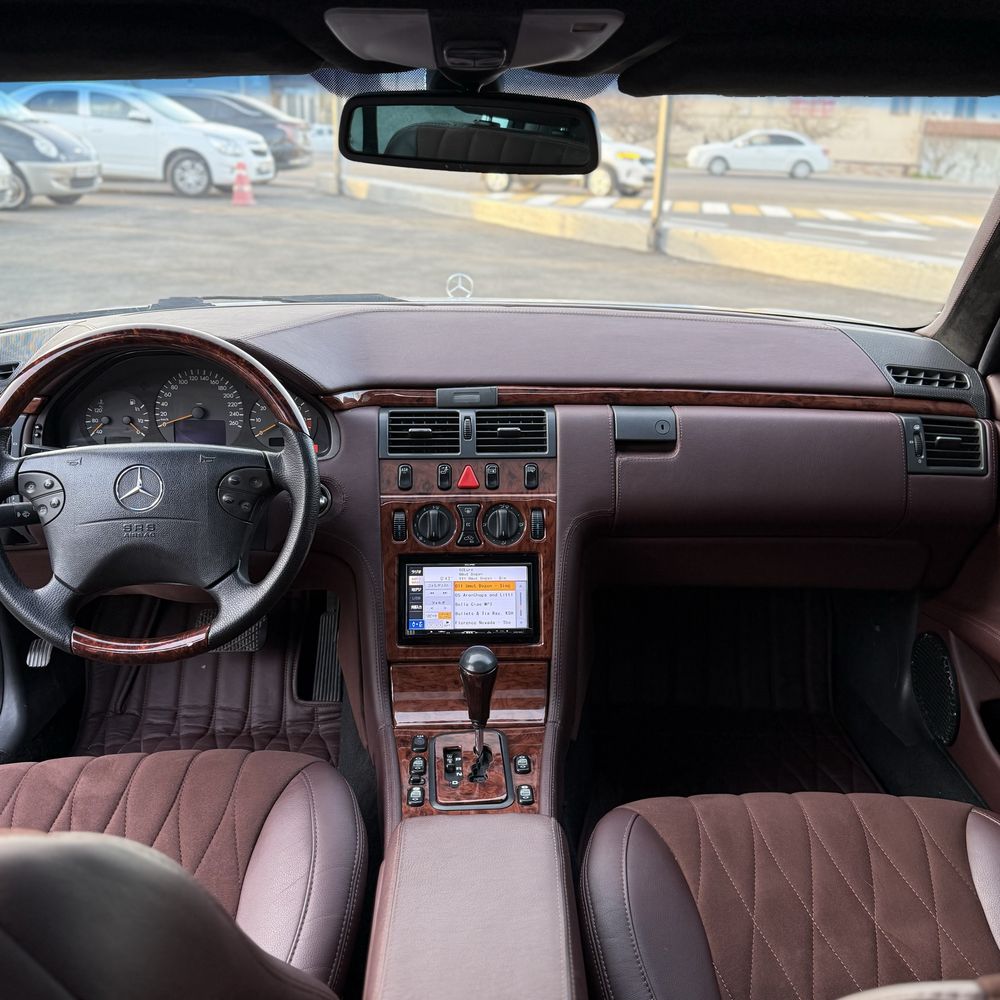 Mercedes benz w210 E55 sotiladi yoki barter