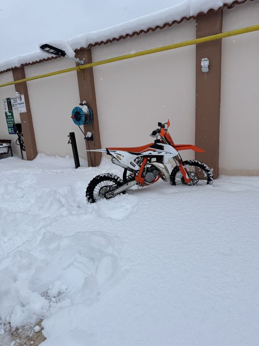 Ktm sx 85 2023 este intretinut