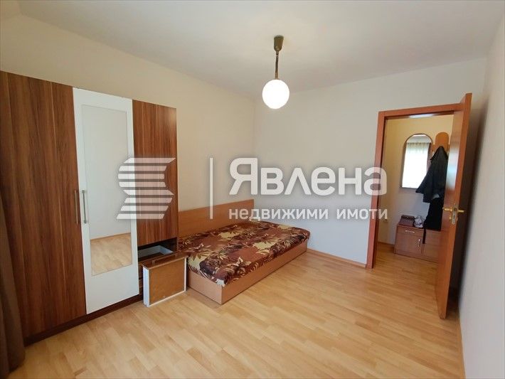 Дава се под наем Тристаен апартамент в Варна, Цветен квартал - 66 кв.м за 500 € - Снимка #3