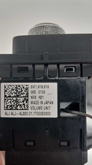 buton volum AUDI A4 B9 an 2017 cod 8W1919616