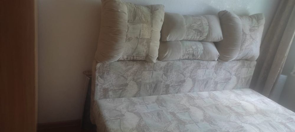 Тахта диван сатылады