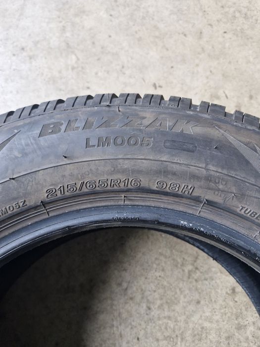 Vand o anvelopa iarna 215/65/R16