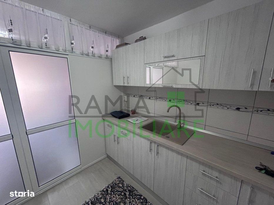 Garsoniera 22mp etaj 2 de vanzare