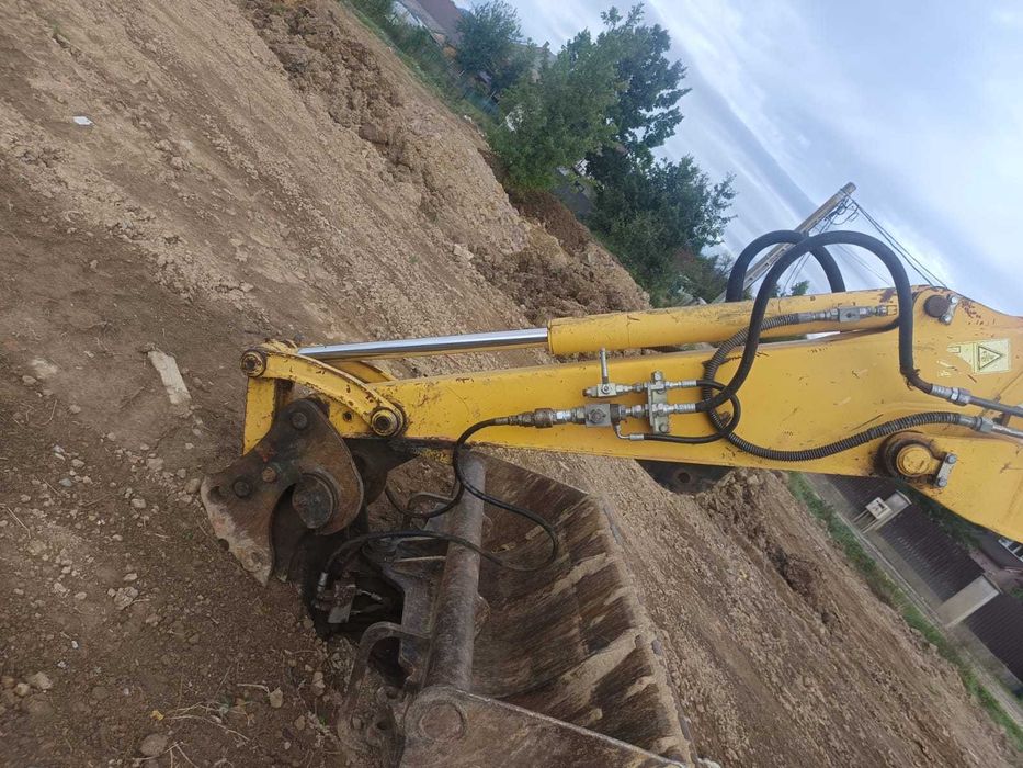 Excavator Komatsu PC80MR-3 An fabricatie : 2009, Greutate : 7550 Kg