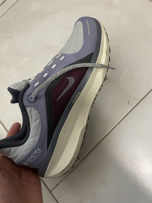 Vand urgent adidasi nime pentru sala/alergat