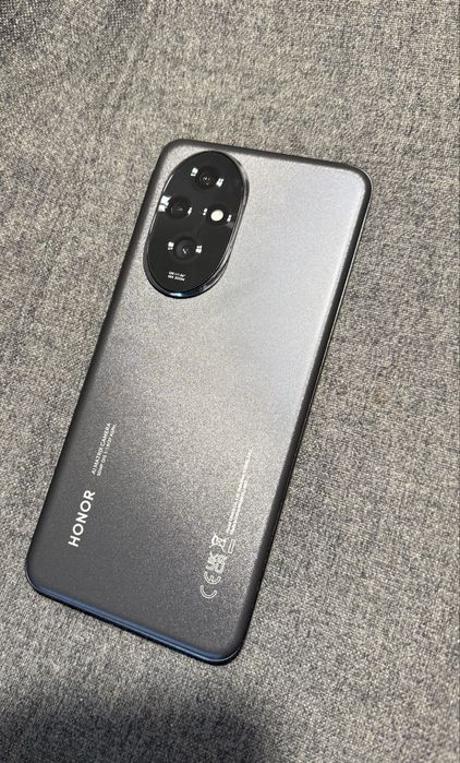 Honor 200 512GB 12RAM